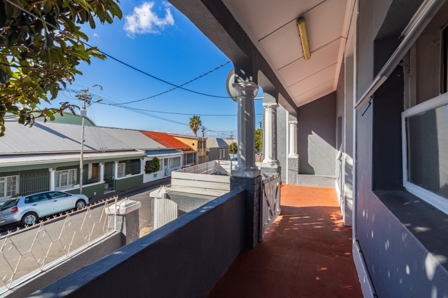 3 Bedroom Property for Sale in Woodstock Western Cape